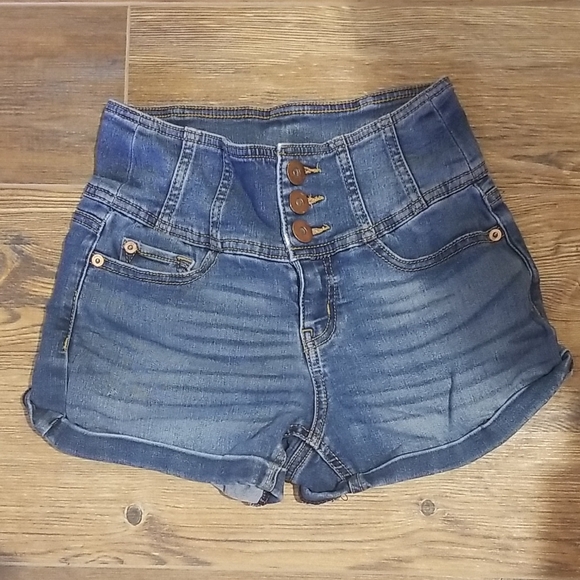 No Boundaries Pants - Classic Blue High-Waist Denim Shorts